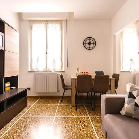 Hostly-casa Serena-near The Town Center 아파트 *