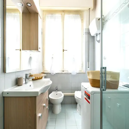 Hostly-casa Serena-near The Town Center Daire